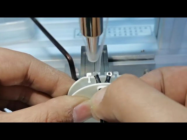 반자동 USB 데이터 케이블 제조 장비 | 최신 소형 납땜기 (USB-A/마이크로/라이트닝)