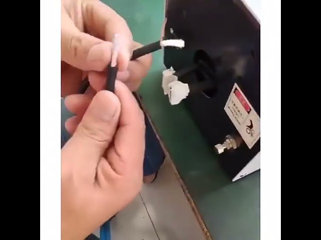 전문가용 반자동 전자 와이어 케이블 실드 브레이드 브러싱 & 트위스팅 머신 (1~8mm)