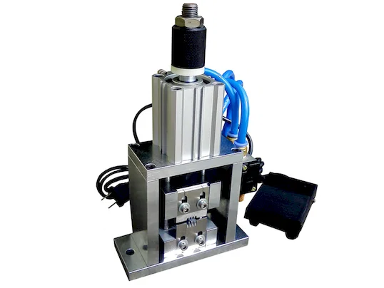 수직 알루미늄 호일 절단기 WPM-901 - HDMI 케이블 스트리퍼